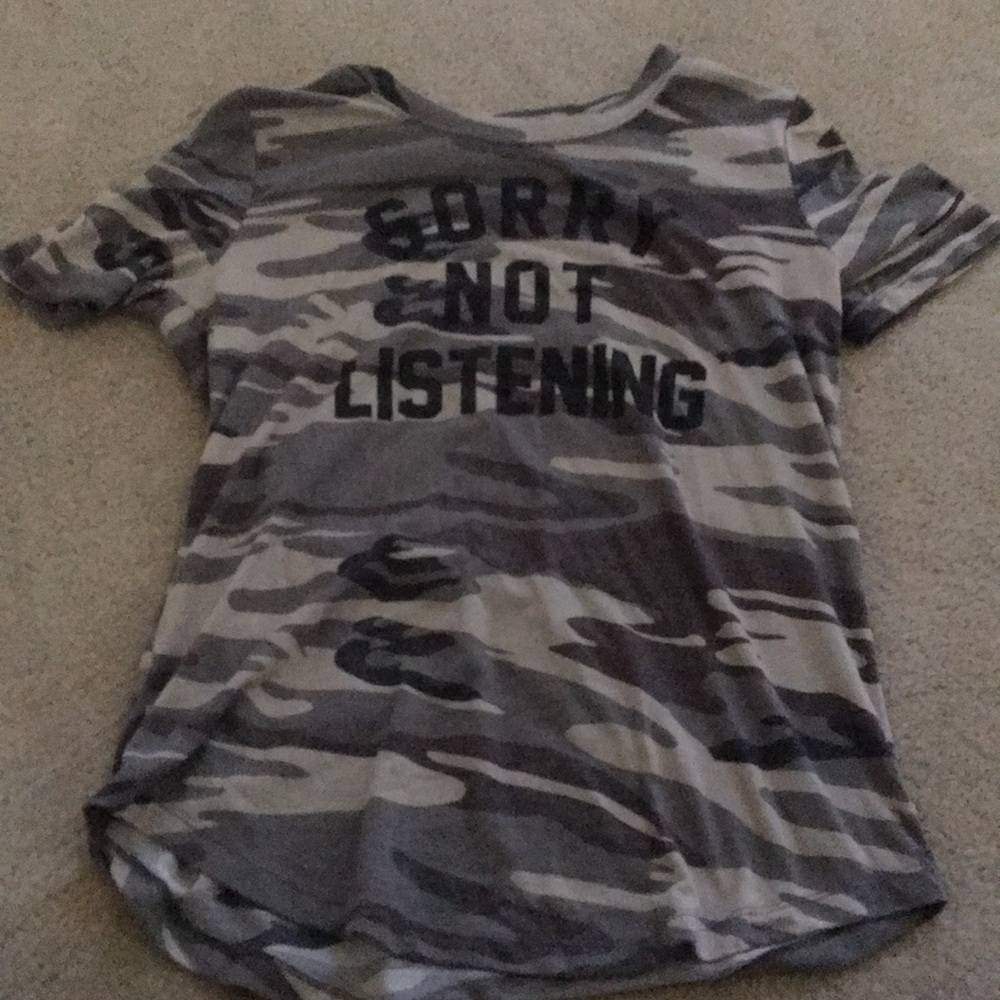 Graphic tee
